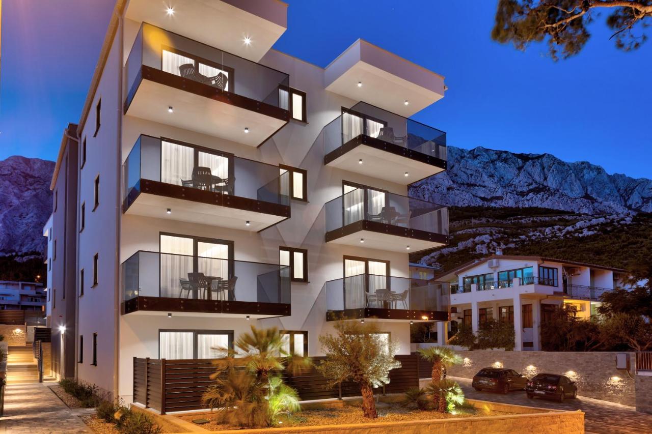 Amare Apartment *