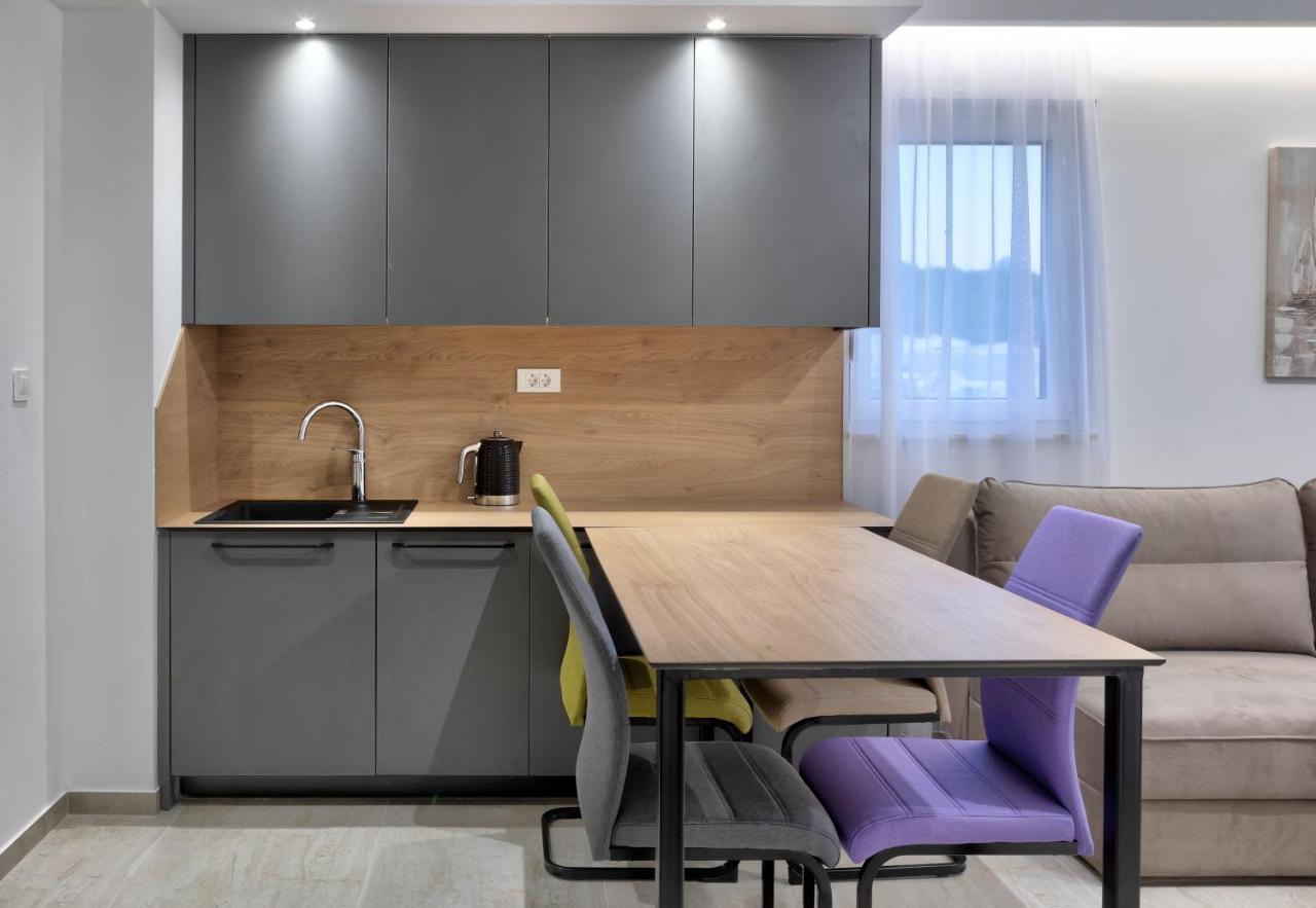 Amare Apartment